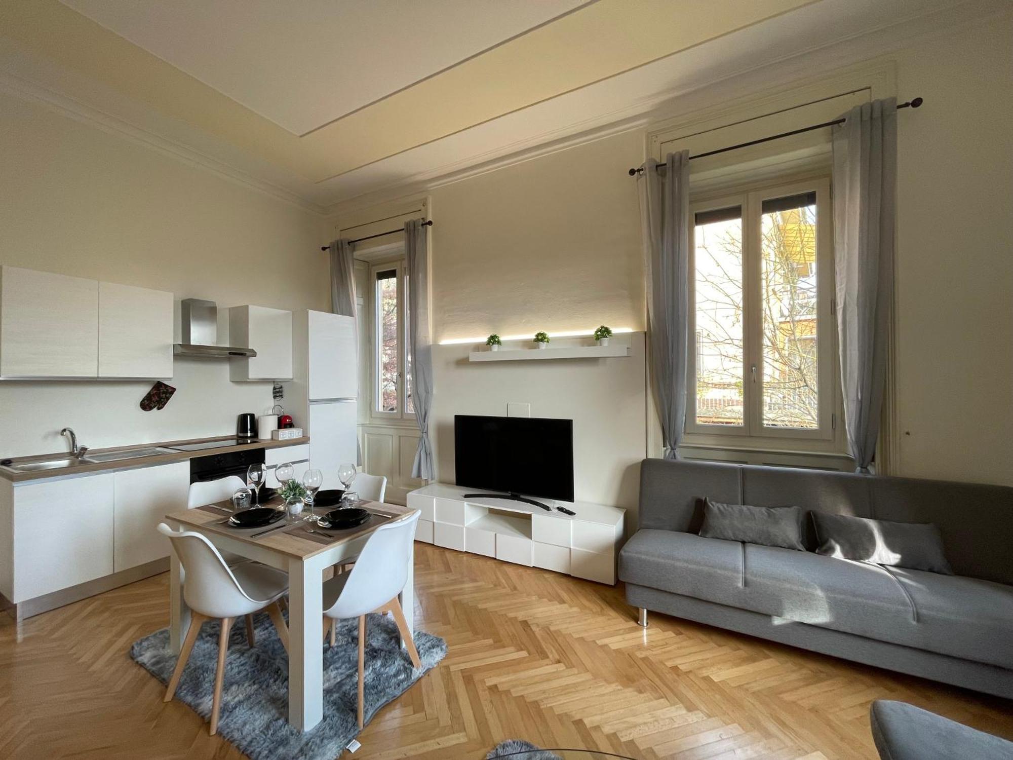 Bg Central Royal Suite Con Parcheggio - Vista Citta Alta Бергамо Екстер'єр фото