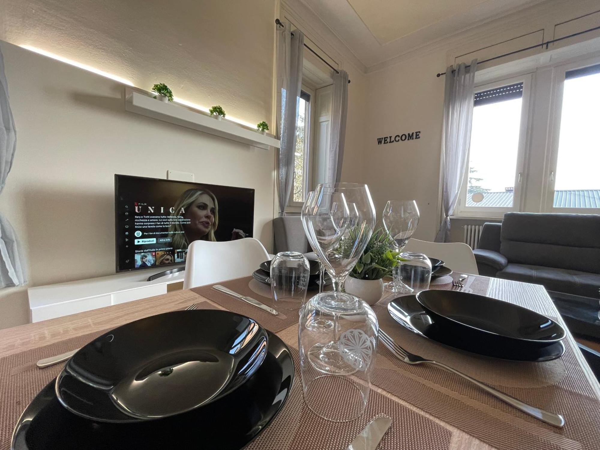 Bg Central Royal Suite Con Parcheggio - Vista Citta Alta Бергамо Екстер'єр фото