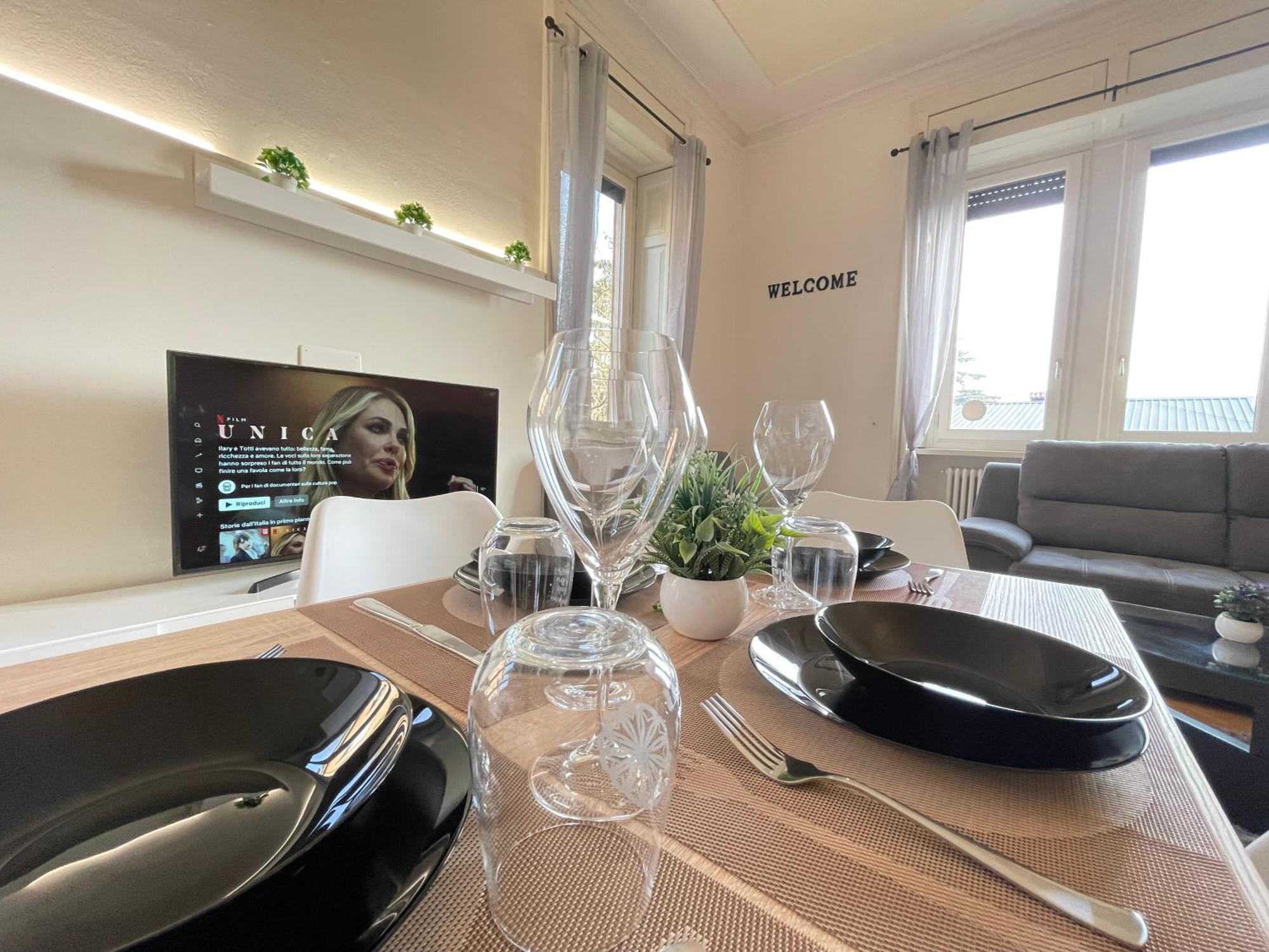 Bg Central Royal Suite Con Parcheggio - Vista Citta Alta Бергамо Екстер'єр фото