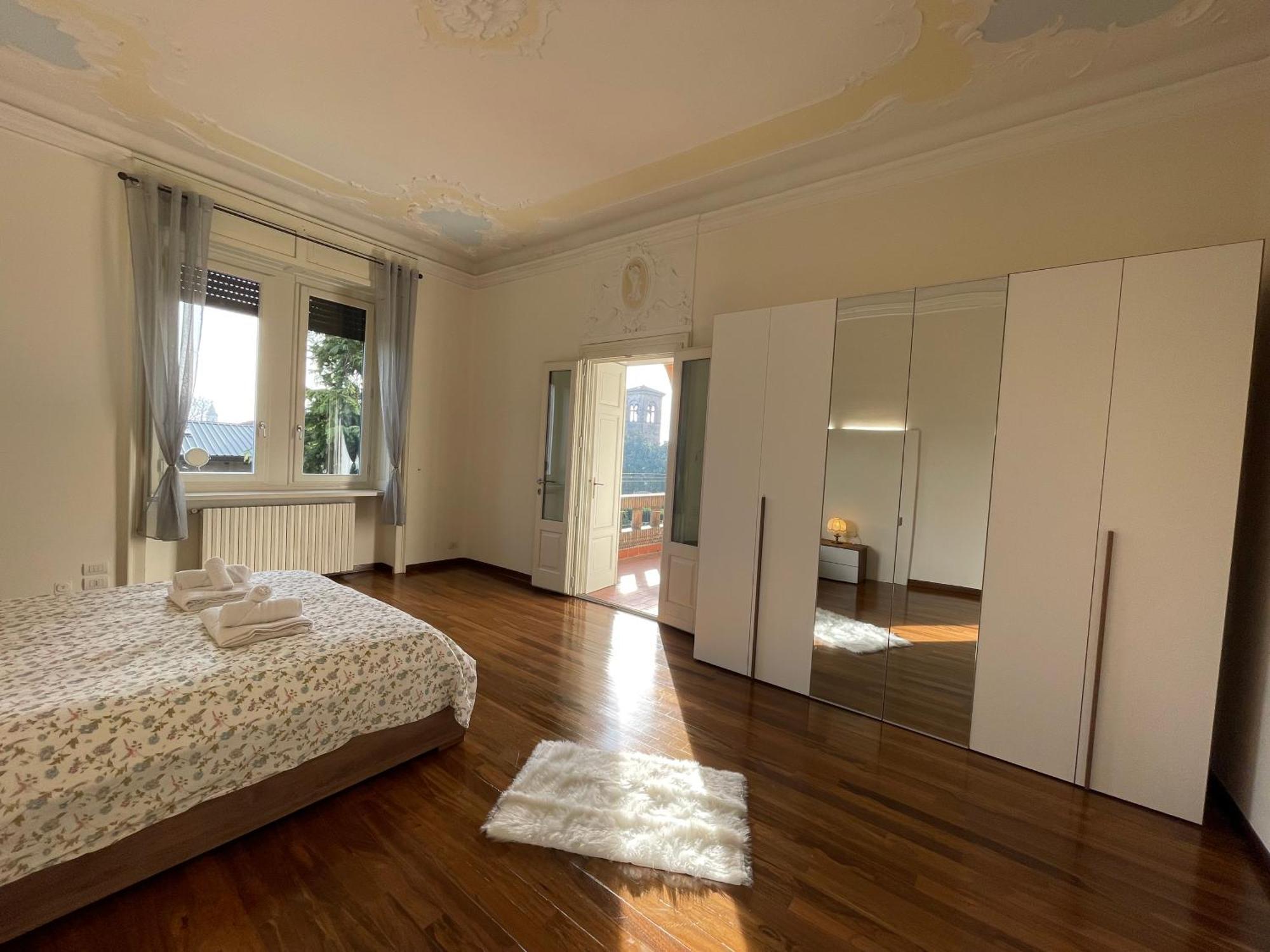 Bg Central Royal Suite Con Parcheggio - Vista Citta Alta Бергамо Екстер'єр фото