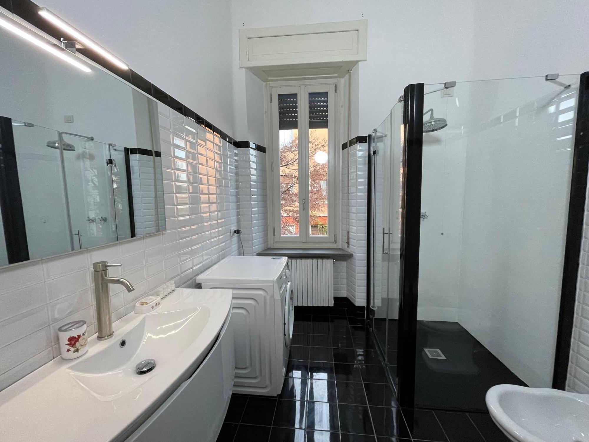 Bg Central Royal Suite Con Parcheggio - Vista Citta Alta Бергамо Екстер'єр фото