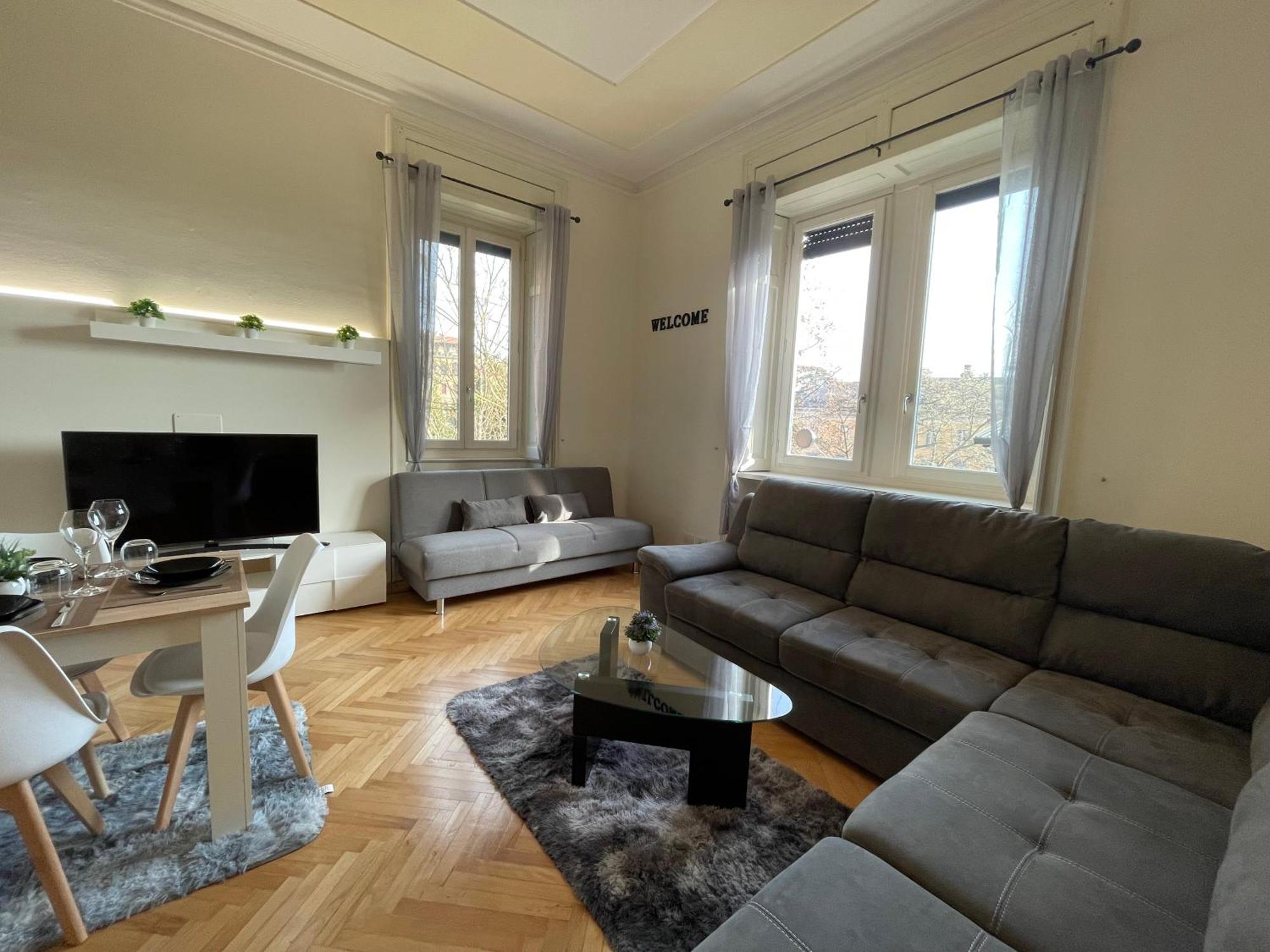 Bg Central Royal Suite Con Parcheggio - Vista Citta Alta Бергамо Екстер'єр фото